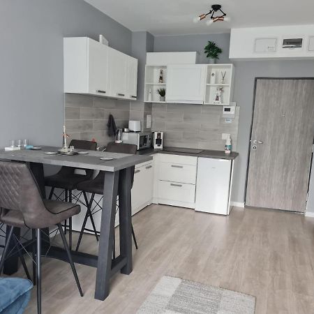 Phoenix Luxury Apartment Орадя Екстер'єр фото